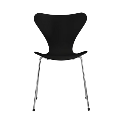 Fritz Hansen - Series 7 Chair by Arne Jacobsen black