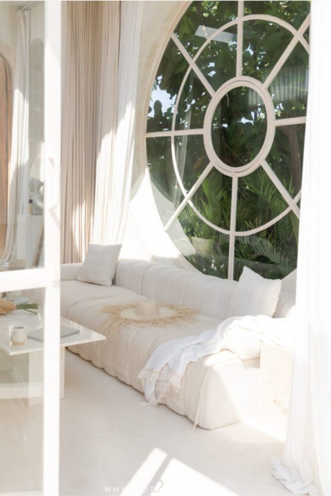 Biopholic design - huge windows airy