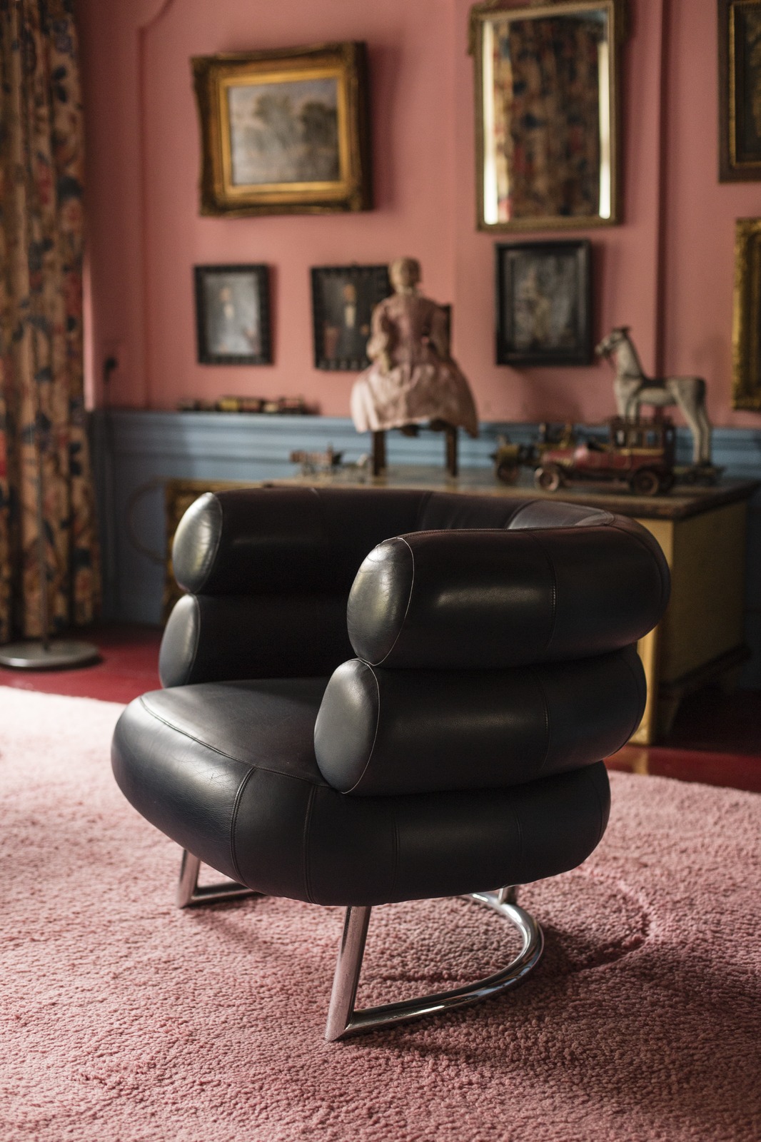 Eileen Gray - Bibendum Lounge Chair