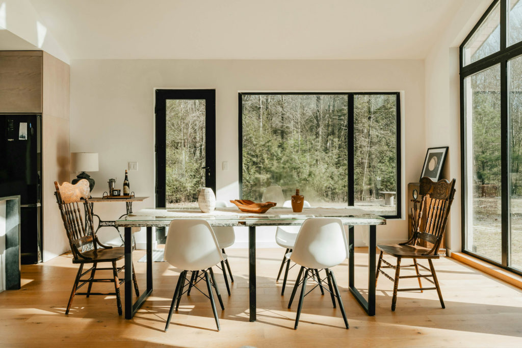 Interior Design Trends - Dining room with Eames Dining Chair 