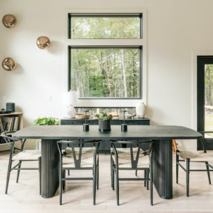 2025 interior design trends - black dining chairs