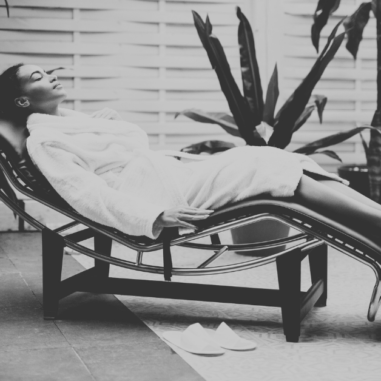 Chaise lounge chair