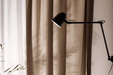 Swing Arm wall lamp